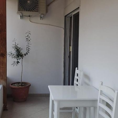Michalis, 2-Bedroom Apartment In Saranda Eksteriør billede