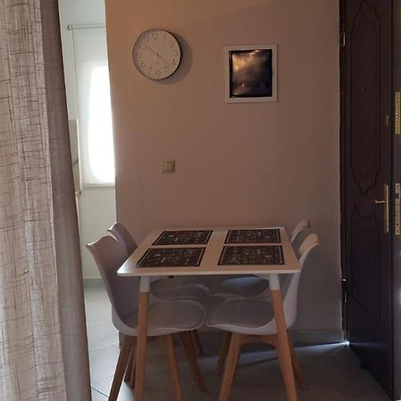 Michalis, 2-Bedroom Apartment In Saranda Eksteriør billede