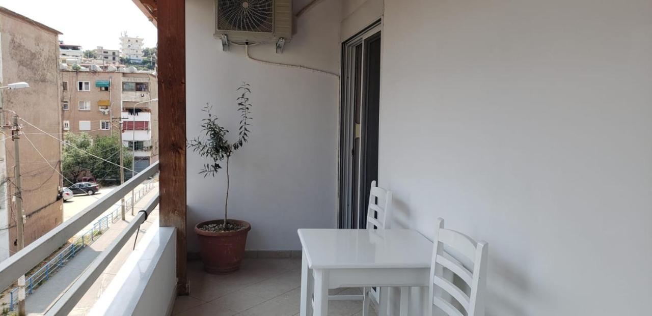 Michalis, 2-Bedroom Apartment In Saranda Eksteriør billede